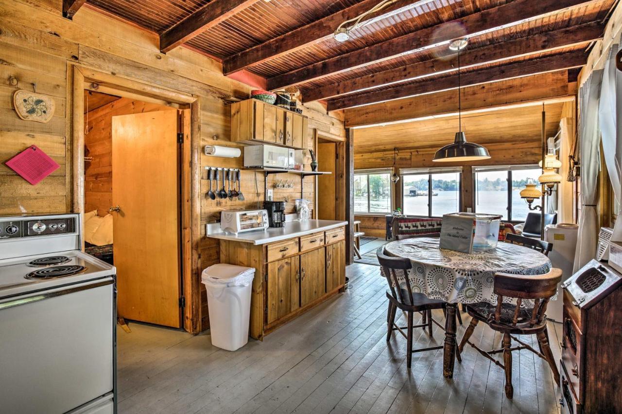 Private Island With Land Access Cabin Hammond Екстериор снимка